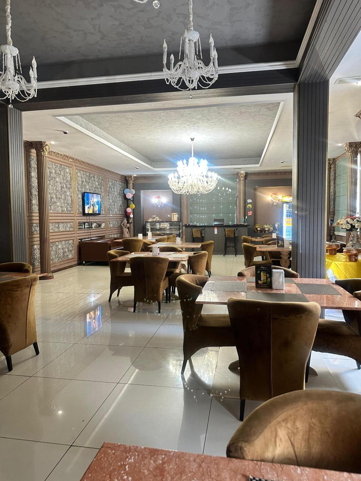 Lion Hotel Астана Екстер'єр фото