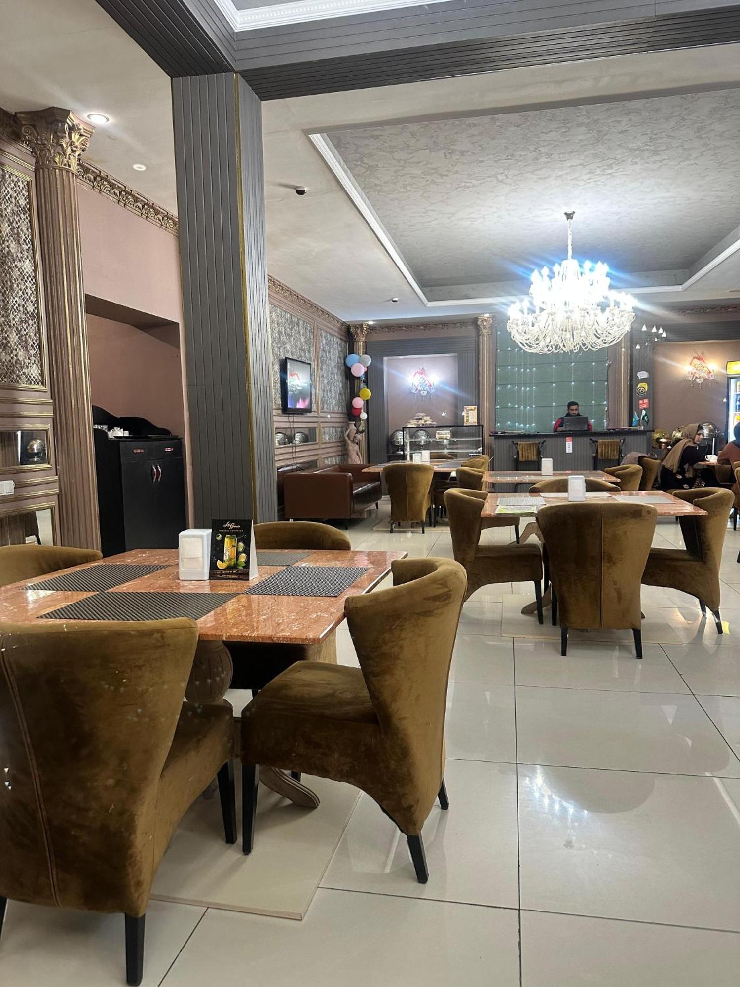 Lion Hotel Астана Екстер'єр фото